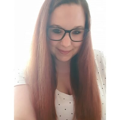 1KittyCat1 naked stripping on cam for live sex video chat