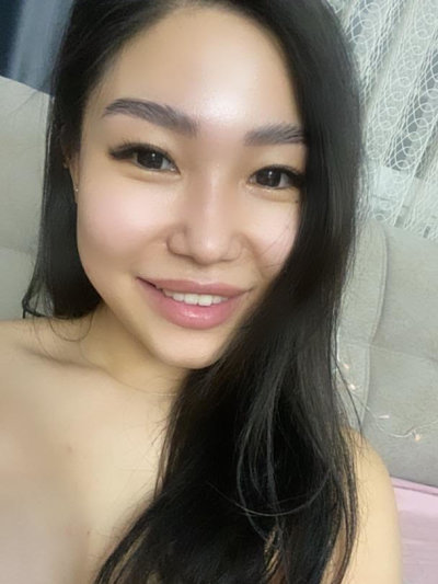 A_yeong_ naked stripping on cam for live sex video chat