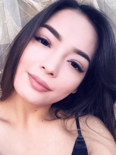 aidiyana naked stripping on cam for live sex video chat