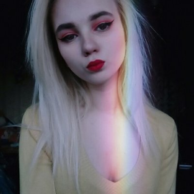 AimeeAh naked stripping on cam for live sex video chat