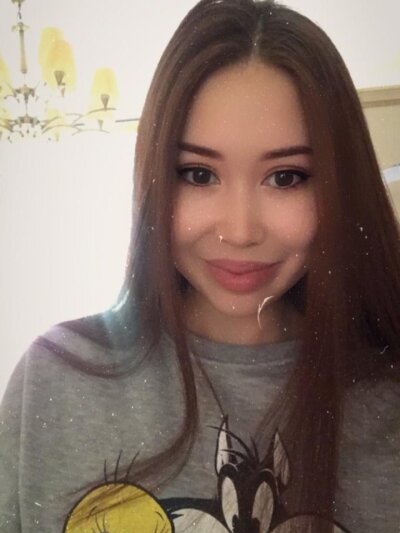aina_chen18 naked stripping on cam for live sex video chat