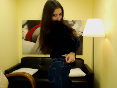 aja_banks naked stripping on cam for live sex video chat