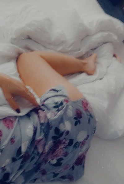 AKittyKiss naked stripping on cam for live sex video chat
