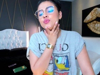 Alahia, ♥ naked Live Sex Chat Room