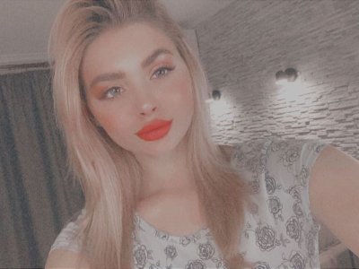 Alex_KissKiss naked stripping on cam for live sex video chat
