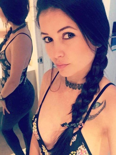 Alicia_Cat naked stripping on cam for live sex video chat