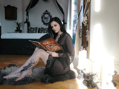 AlissaNoir naked stripping on cam for live sex video chat