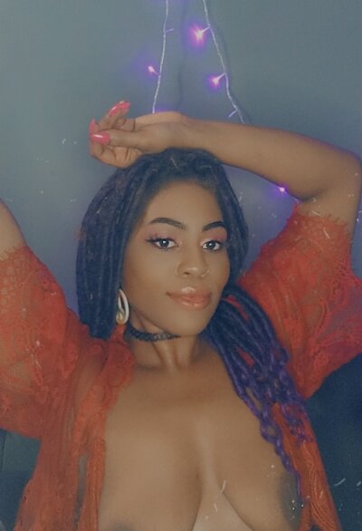 AmazonianMistress naked stripping on cam for live sex video chat