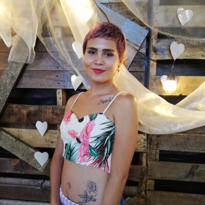 andrea_rosse naked stripping on cam for live sex video chat