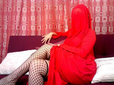 Arab_Princess naked stripping on cam for live sex video chat