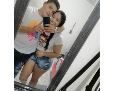 BellaxValentine naked stripping on cam for live sex video chat
