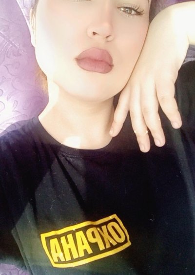 Besh_Amap naked stripping on cam for live sex video chat