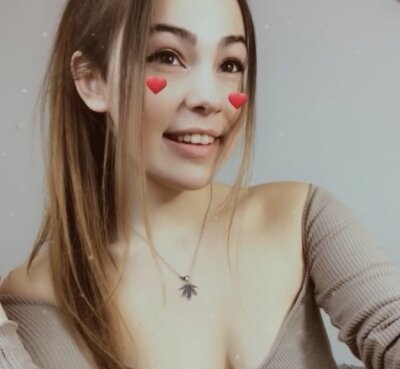 Carrie_Love_Is naked stripping on cam for live sex video chat