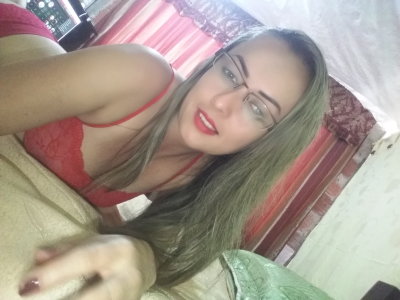 cattaleyahorny naked stripping on cam for live sex video chat