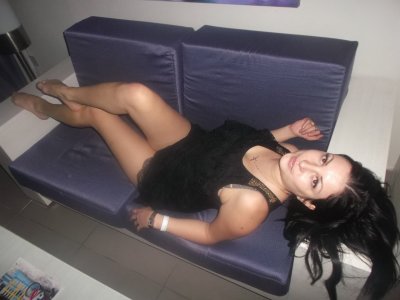 CrazyBerry naked stripping on cam for live sex video chat