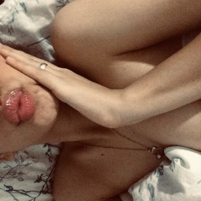 cute_kerina naked stripping on cam for live sex video chat