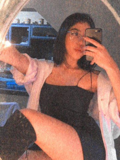 danielasaenz_ naked stripping on cam for live sex video chat