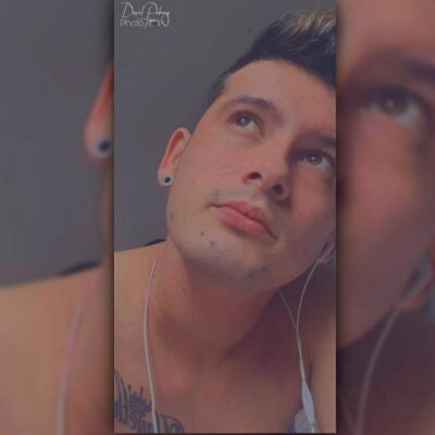 danny_and_ocean naked stripping on cam for live sex video chat