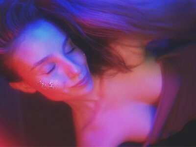 Decarabiaaa naked stripping on cam for live sex video chat