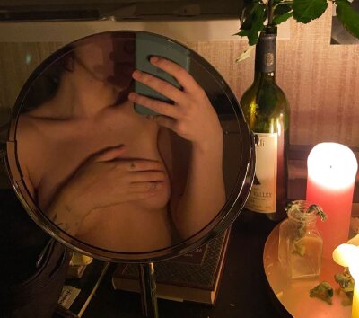 DellisSmile naked stripping on cam for live sex video chat