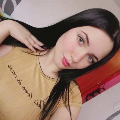 dreamlisa_ naked stripping on cam for live sex video chat