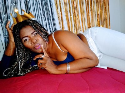 ebony_panter69 naked stripping on cam for live sex video chat