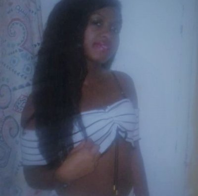 _ebonygodnesses_ naked stripping on cam for live sex video chat
