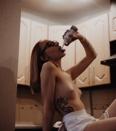 EvaJennifer naked stripping on cam for live sex video chat