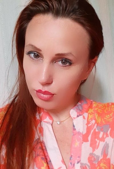 Freiia naked stripping on cam for live sex video chat