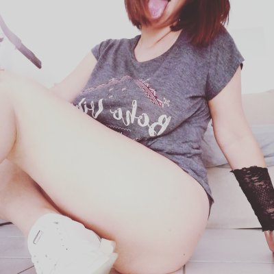 frenchmarie9 naked stripping on cam for live sex video chat