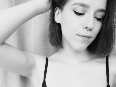 Fruity_Nekos naked stripping on cam for live sex video chat