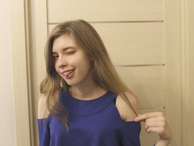 HelloElla naked stripping on cam for live sex video chat