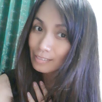 hotthaisquirt naked stripping on cam for live sex video chat