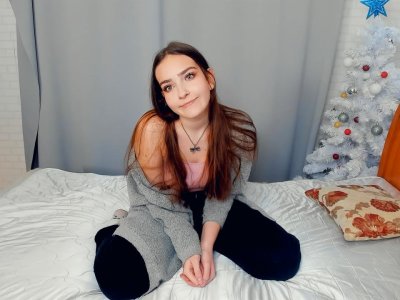 Ingreta naked stripping on cam for live sex video chat