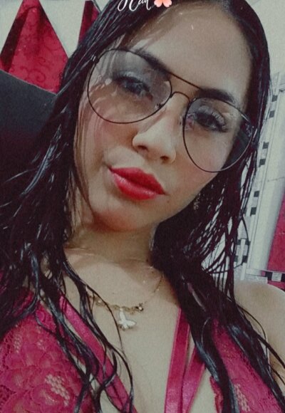 isa_23 naked stripping on cam for live sex video chat