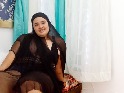 jhanna_pink naked stripping on cam for live sex video chat