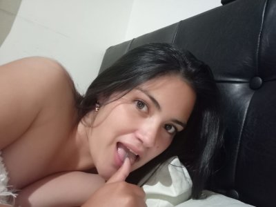 katy_lu naked stripping on cam for live sex video chat