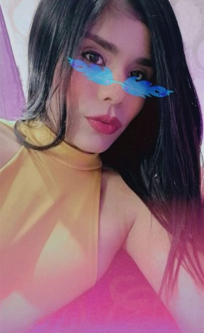 KATYY_GIRL naked stripping on cam for live sex video chat