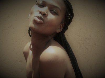 KayceeSummer naked stripping on cam for live sex video chat