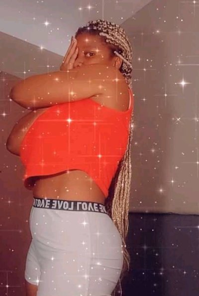 Kimmie76xx naked stripping on cam for live sex video chat