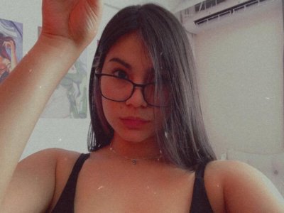 ladysweet_ naked stripping on cam for live sex video chat