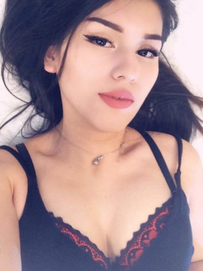 larissawon naked stripping on cam for live sex video chat
