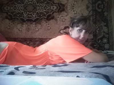 Laura_Kiss naked stripping on cam for live sex video chat