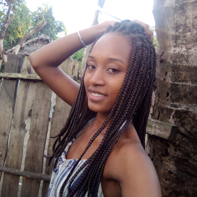laylah5670 naked stripping on cam for live sex video chat