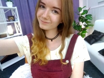 Lina_Mooon naked stripping on cam for live sex video chat