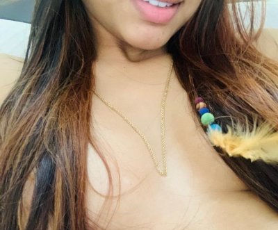 lola_bhabhi naked stripping on cam for live sex video chat
