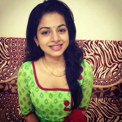 LovelyCubes naked stripping on cam for live sex video chat
