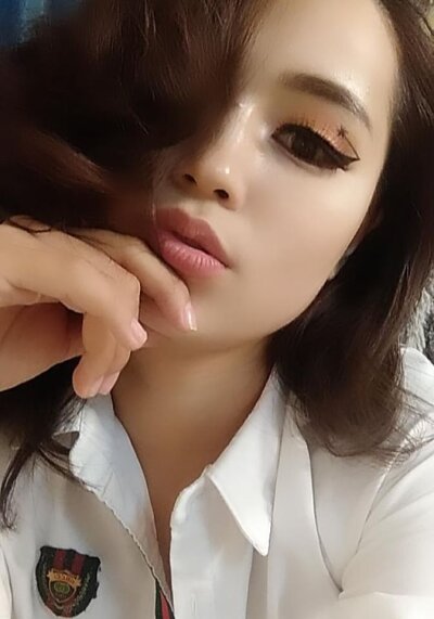 Lu_Amy naked stripping on cam for live sex video chat