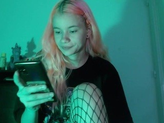 Mel, ? naked Live Sex Chat Room