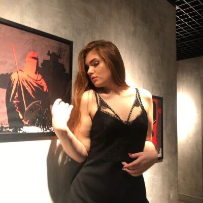 mia_lin naked stripping on cam for live sex video chat